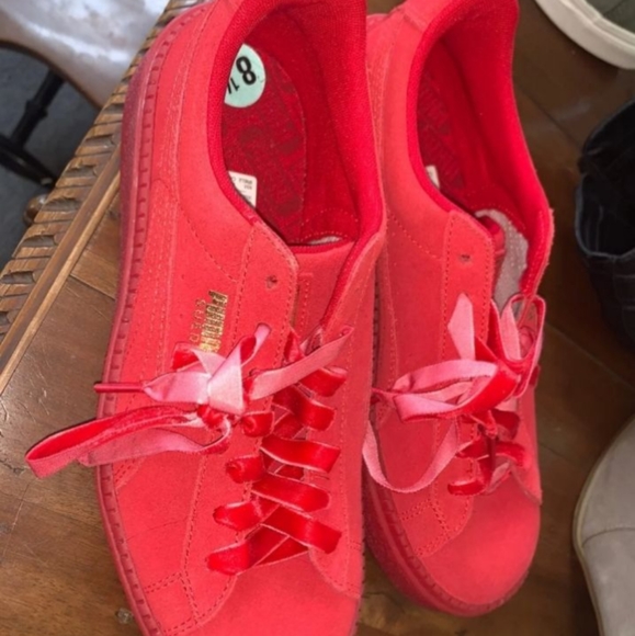 Puma - Picture 5 of 7